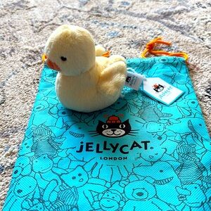 - Jellycat Fluffy Duck Plush Toy 🐣 NWT